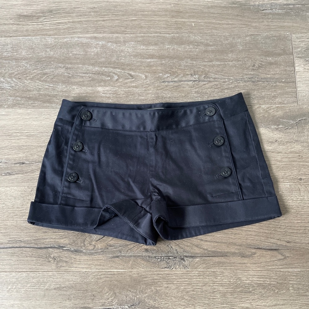 Aritzia Talula shorts size 2